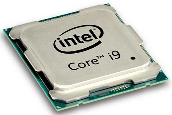 Intel prepolovio cene i9 procesora
