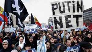 Internet slobode u Rusiji: Hiljade na protestu protiv zakona o bezbednosti na internetu