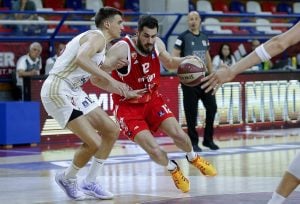 Ipak bez senzacije u Železniku: Zvezda došla do 44. uzastopne pobede nad FMP