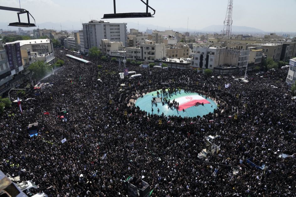 Iran: Raisi će večeras biti sahranjen u gradu Mašad