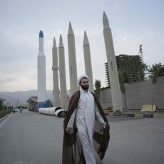 Iran planira LANSIRANJE raketa-nosača TREĆE GENERACIJE: Zapad ŽESTOKO osuđuje!