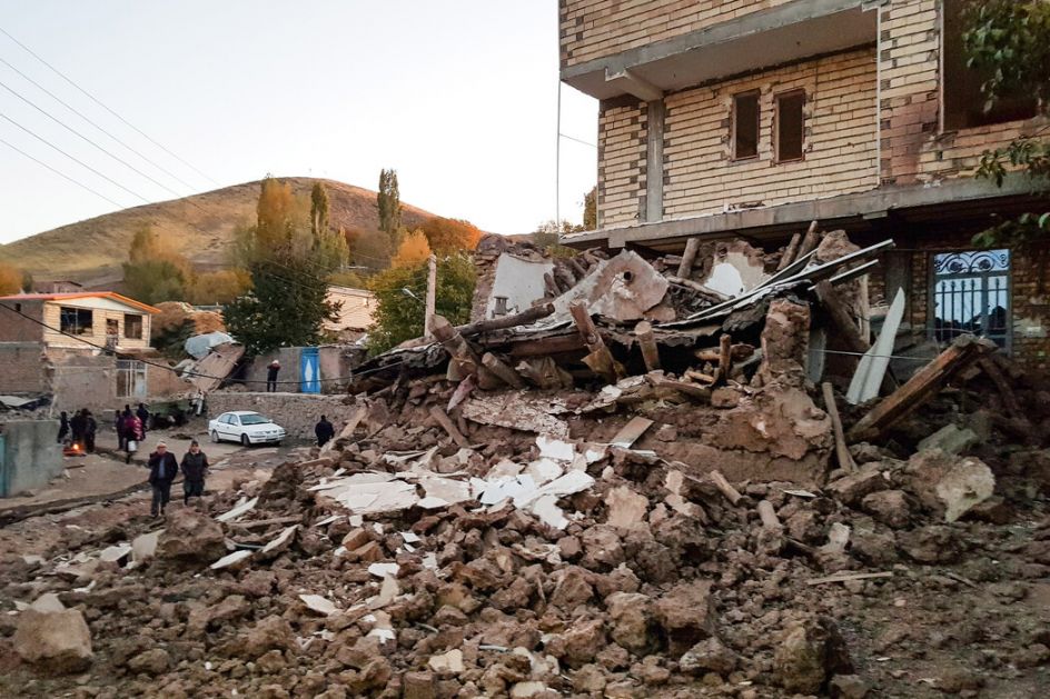 Iran pogodio zemljotres jačine 5,7 Rihtera, povređeno najmanje 276 ljudi