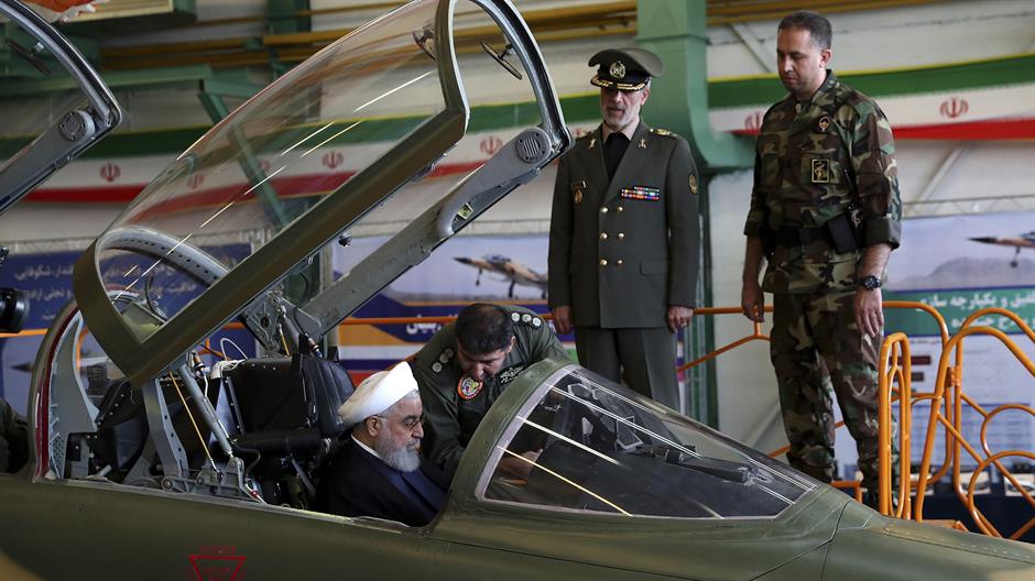 Iran predstavio novi borbeni avion
