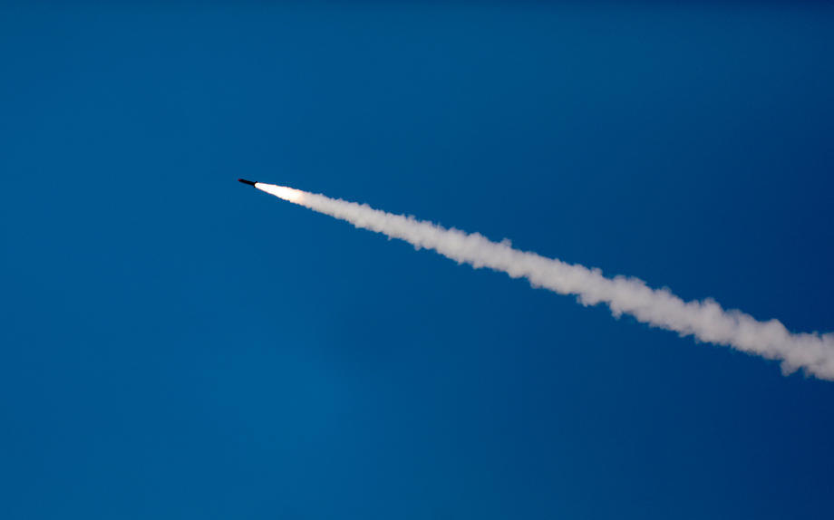Iran predstavio novu raketu, može da pogodi baze u regionu