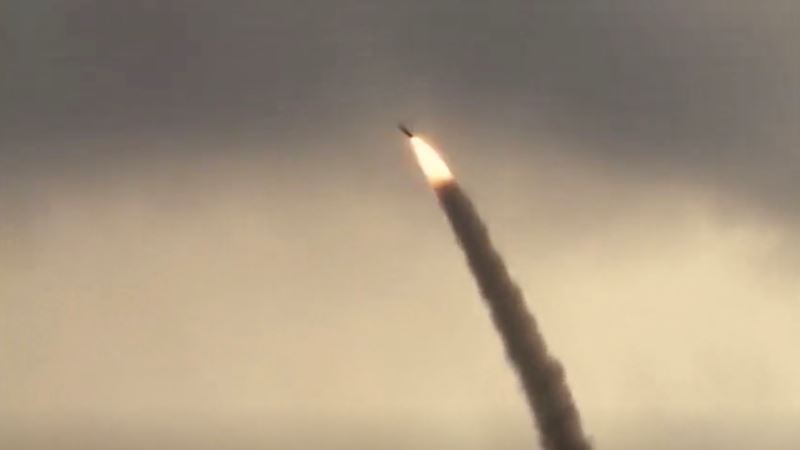 Iran testirao novi projektil