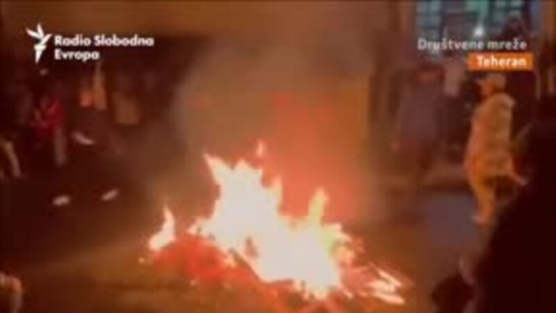 Iranke pale marame tokom Festivala vatre