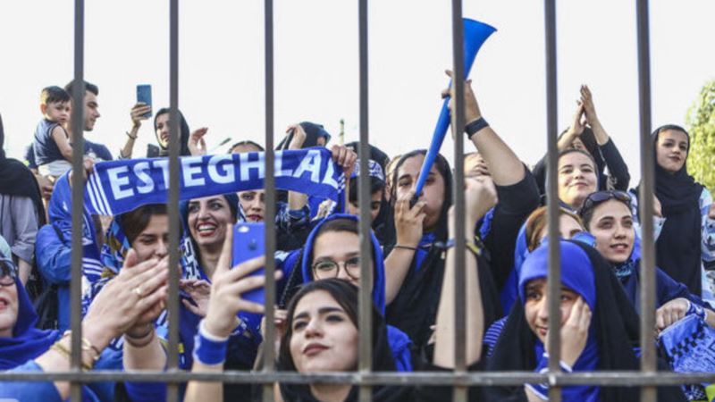 Iranska ‘Plava djevojka’ podlegla od posljedica samospaljivanja