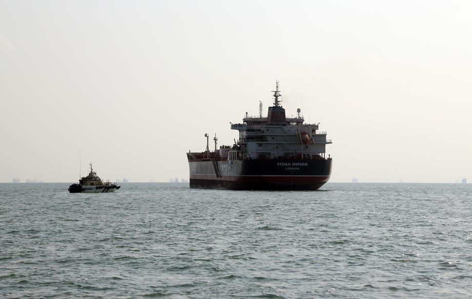 Iranski tankeri plove ka Venecueli koja ih željno iščekuje