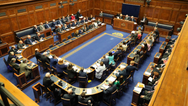 Irska dobila vladu, Arlin Foster nova premijerka