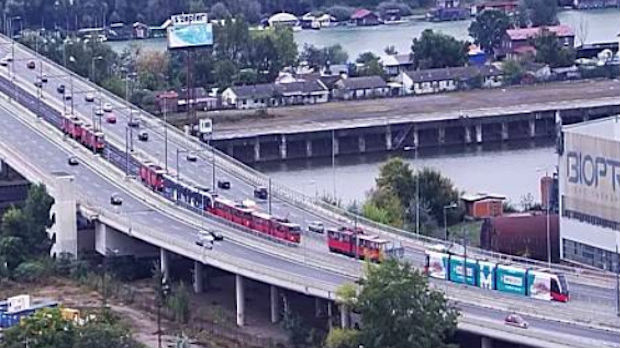 Iskliznuće tramvaja na Mostu na Adi, vozač suspendovan
