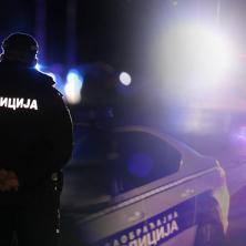 Isplivao uznemirujući snimak tuče kod Brankovog mosta: Muškarac izgubio svest nakon brutalnog napada staklenom bocom (VIDEO)