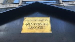 Atanacković: Spomenik podignut ukradenim parama