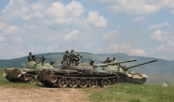 Ispred stadiona Rajko Mitić postavljen tenk