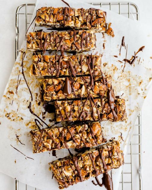 Isprobali smo recept za posne čokoladice sa kikirikijem i urmama