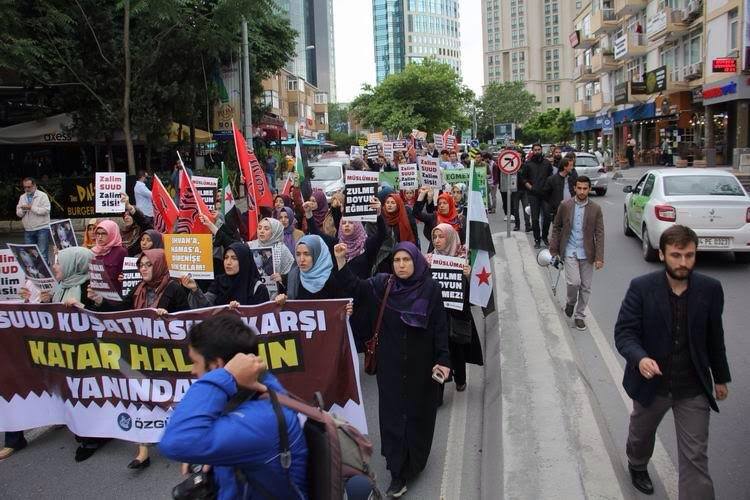 Istanbul, protesti ispred konzulata Saudijske Arabije zbog sramne odluke o blokadi Katara