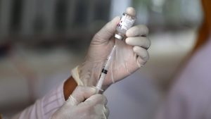Istraživanje: Preporuke lekara da se vakcinišu protiv korone poslušalo bi 46 odsto građana