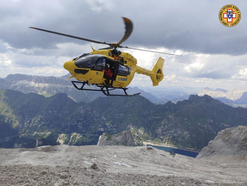 Italija: Dronovi tragaju za žrtvama lavine u Alpima, nađeno sedam tela, još deset nestalih