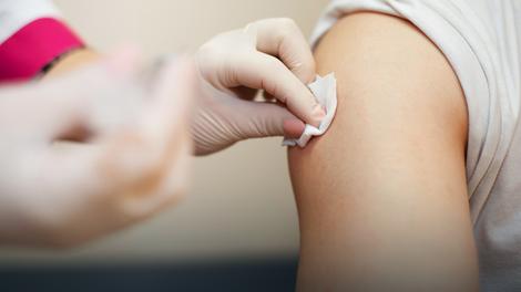 Italija donela zakon o obaveznom vakcinisanju dece