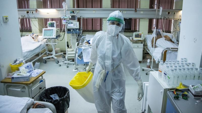 Srbija: Gotovo 8.000 novozaraženih koronavirusom, preminulo 48 ljudi