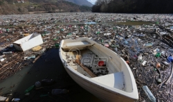Iz Potpećkog jezera izvađena trećina otpada, lišćenje se nastavlja