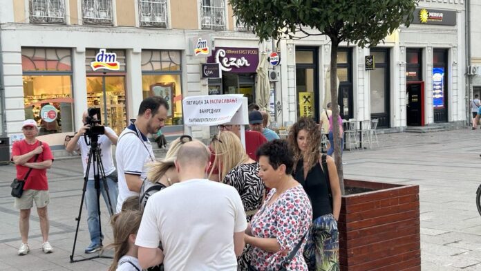 „Izbori kao jedini izlaz iz krize“ – Slobodni Univerzitet Niš nastavio sa prikupljanjem potpisa