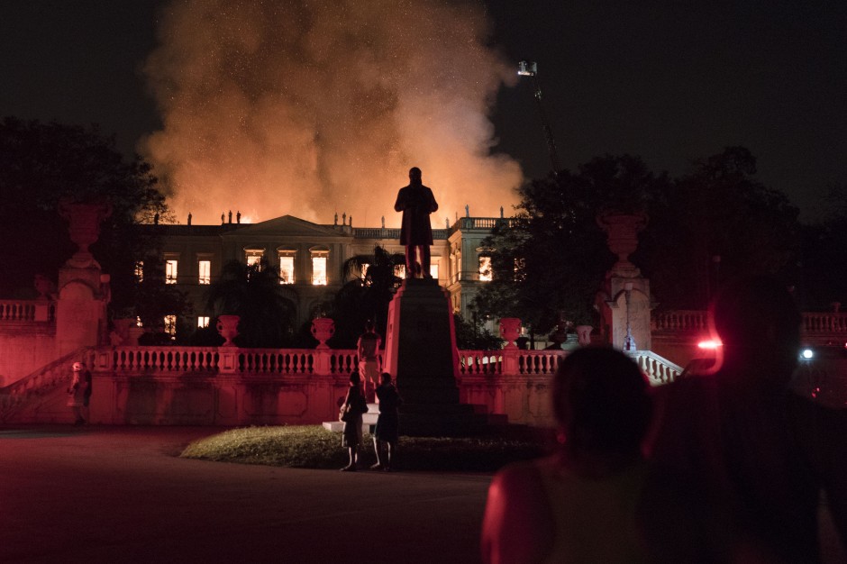 Izgoreo Nacionalni muzej, u pepelu 200 godina rada
