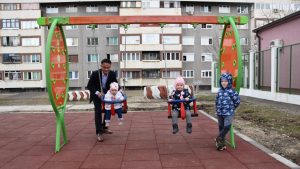 Izgradnju modernog dečijeg igrališta „Crvenkapa“ u Boru pomogla Serbia Zijin Copper