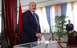 
					Izlazne ankete u Belorusiji: Lukašenko osvojio 79,7 odsto glasova 
					
									