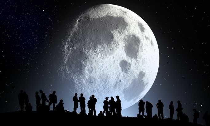 Između petka i subote spektakl: Najduže pomračenje Meseca u ovom veku
