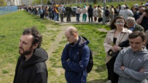 „Iznećemo zahteve vlastima Srbije i međunarodnoj zajednici“: Sutra u podne šetnja Rusa u Beogradu do ruske ambasade