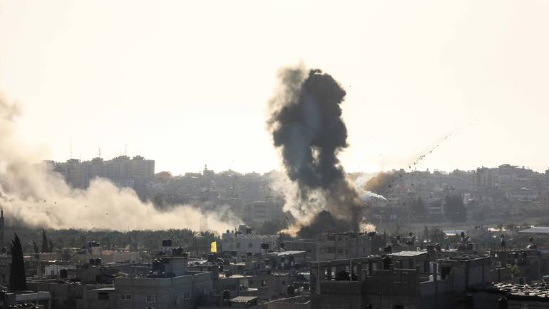 Izrael bombardira Gazu: Pogođena i zgrada agencije Anadolija