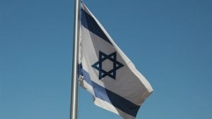 Izrael protestovao jer je jordanska ministarka gazila po slici izraelske zastave