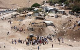 
					Izrael uklonio protestne kontejnere kraj beduinskog sela planiranog za rušenje 
					
									