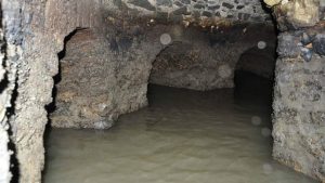„Izronili“ podzemni lagumi Golubačkog grada