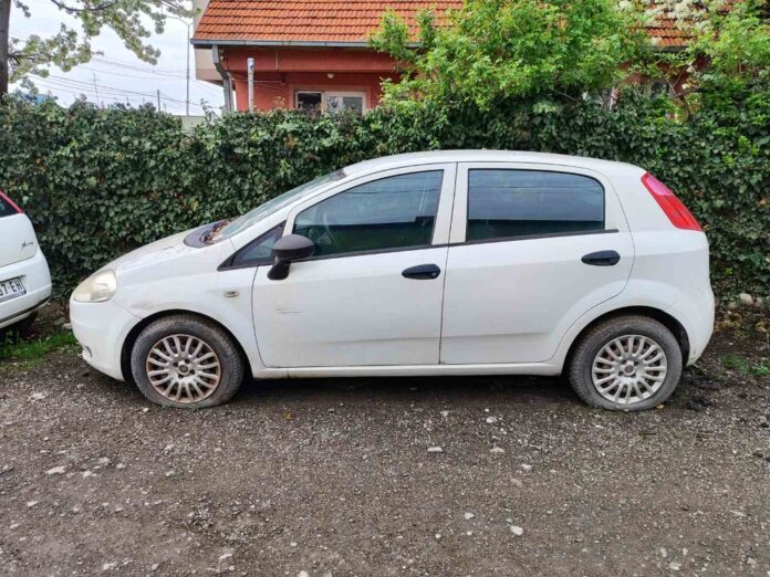 Izvršitelj prodao dva automobila NTV-a zbog duga prema REM-u