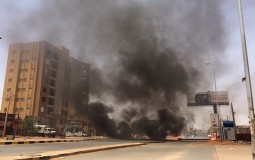 
					Novi bilans: U Sudanu 101 osoba stradala u rasturanju protestnog kampaa 
					
									