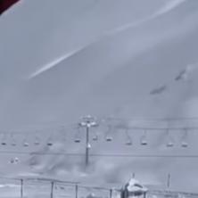 JEZIVE SCENE IZ ARGENTINE: Snežne lavine idu na zimsko odmaralište i nose sve pred sobom (FOTO/VIDEO)
