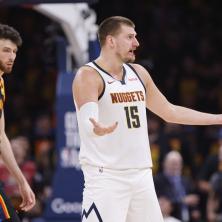 JOKIĆ POBESNEO NA SUDIJE: Kako je moguće da ovo nije koš (VIDEO)