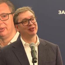 JOŠ DA POČNEM DA SE FARBAM... TAMAN DA BUDE KRAJ SVETA! Predsednik Vučić ispričao zašto mu je majka bila zabrinuta kad ga je videla na TV
