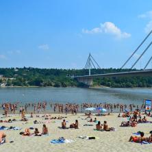 JOŠ JEDAN HEROJKSI AKT NOVOSAĐANA! Čovek sa mosta pao u Dunav, pa ga MUNJEVITOM reakcijom spasili 