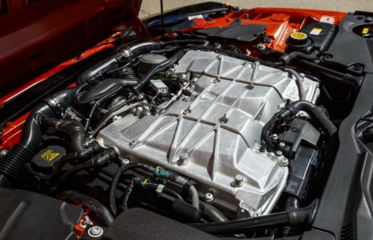 Jaguar i Land Rover se vraćaju BMW-ovim V8 motorima