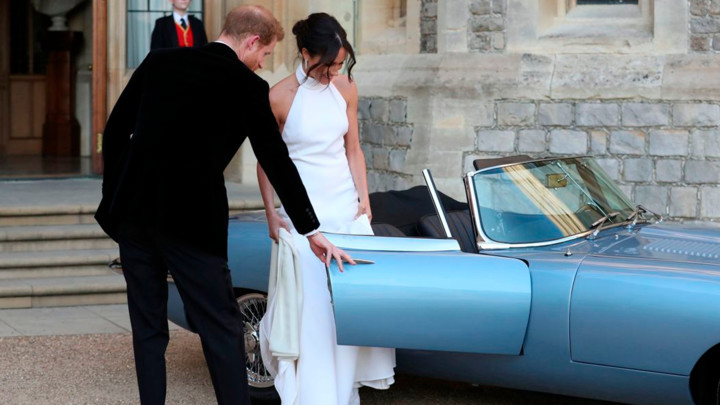 Jaguar sa kraljevskog venčanja košta 400.000 EVRA! A ono što piše na tablicama je apsolutni HIT! (FOTO+VIDEO)