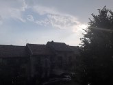 Jak pljusak u Pančevu - počeo uz sunce; kod Gornjeg Milanovca grad; upozoren Beograd FOTO/VIDEO