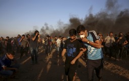 
					Jedan Palestinac ubijen, 20 ranjenih u protestima u Gazi 
					
									