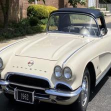Jedan vlasnik za 6 decenija: Prodaje se Classic Corvette C1 Roadster iz 1962