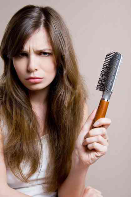 Jednostavan test koji spasava zdravlje: Proverite da li vam kosa previše opada
