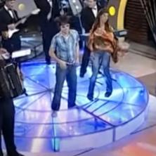 Jedva dišem i teško se krećem, prvo mi je otekla leva noga, a onda... Naš pevač se prvi put oglasio iz bolnice: Majka me nije pozvala da pita kako sam