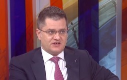 
					Jeremić: Tužiću Vučića zbog uvrede časti 
					
									