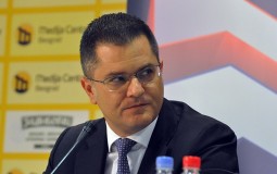 
					Jeremić: Za žaljenje je odluka Hrvatske da svoj državni identitet gradi na zločinu 
					
									