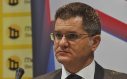 
					Jeremić pozvao institucije EU da obavežu Vučića na pregovore sa opozicijom 
					
									